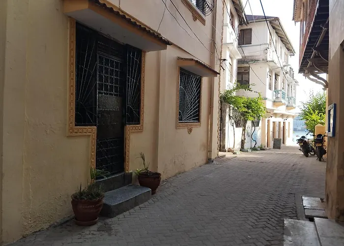 Mombasa Comfort House, Old Town